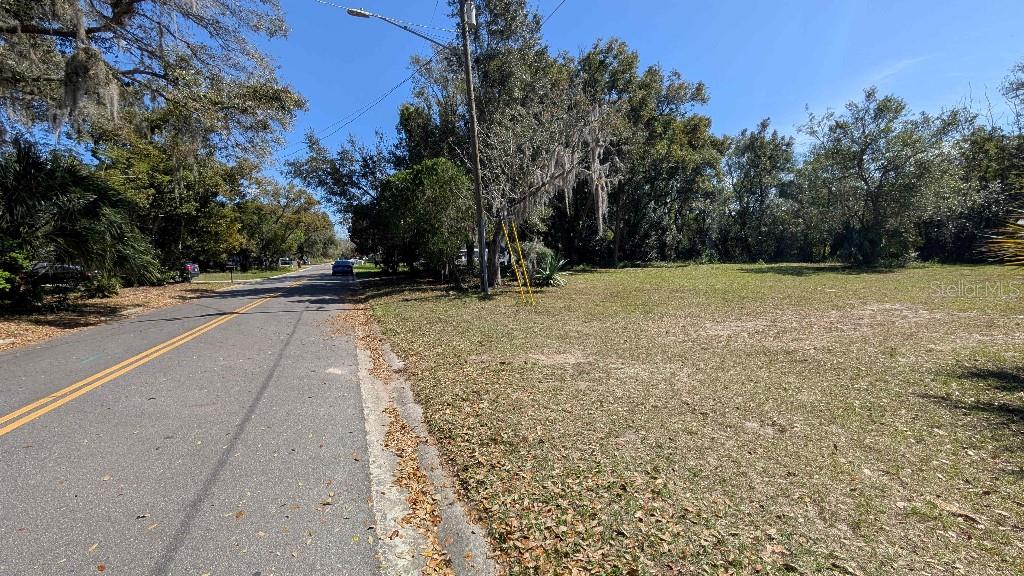 EUSTIS ROSENWALD GARDENS - Land
