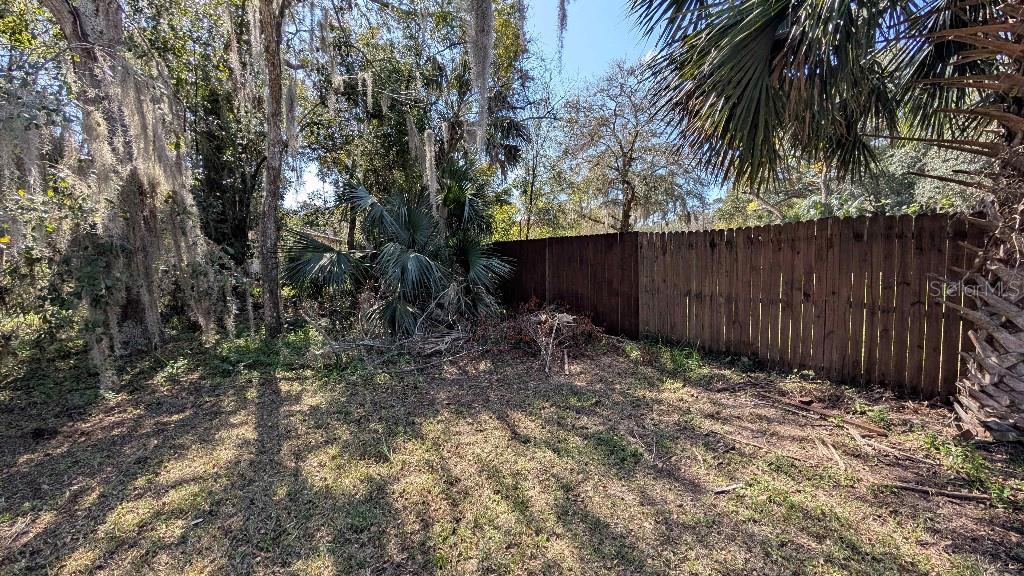 EUSTIS ROSENWALD GARDENS - Land