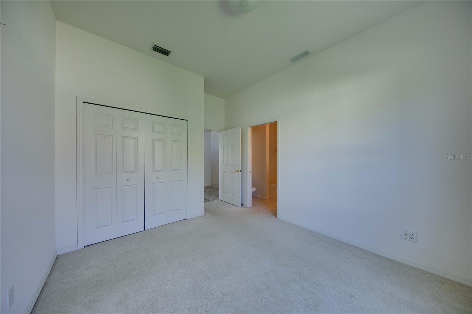 VILLAGES AT PINETREE SPRUCE PI - Residential Lease