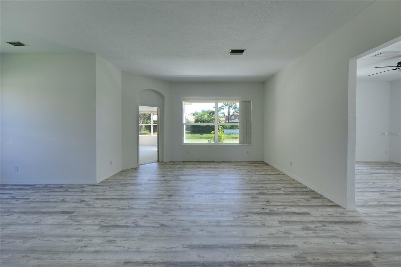 VILLAGES AT PINETREE SPRUCE PI - Residential Lease