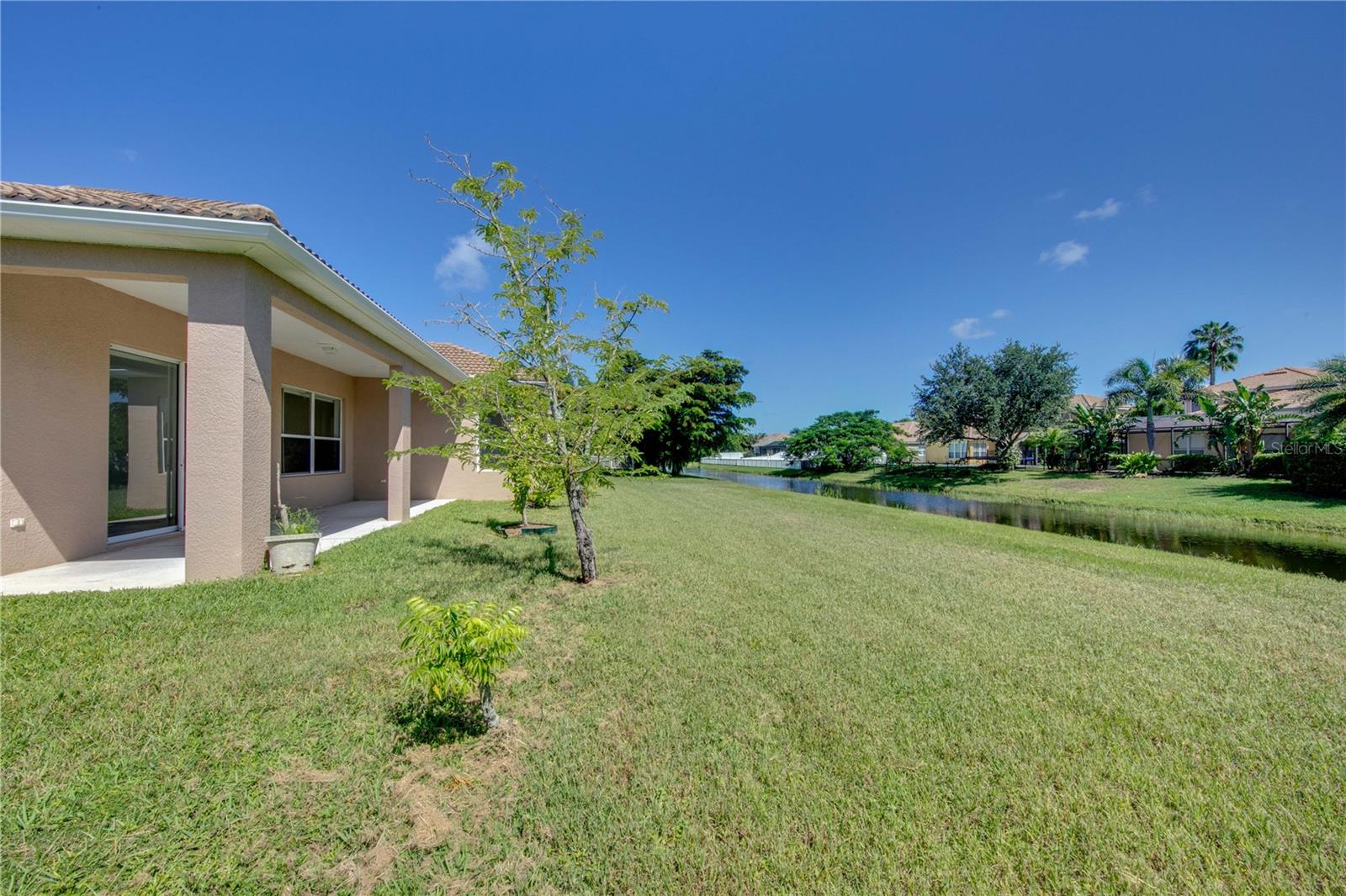 VILLAGES AT PINETREE SPRUCE PI - Residential Lease