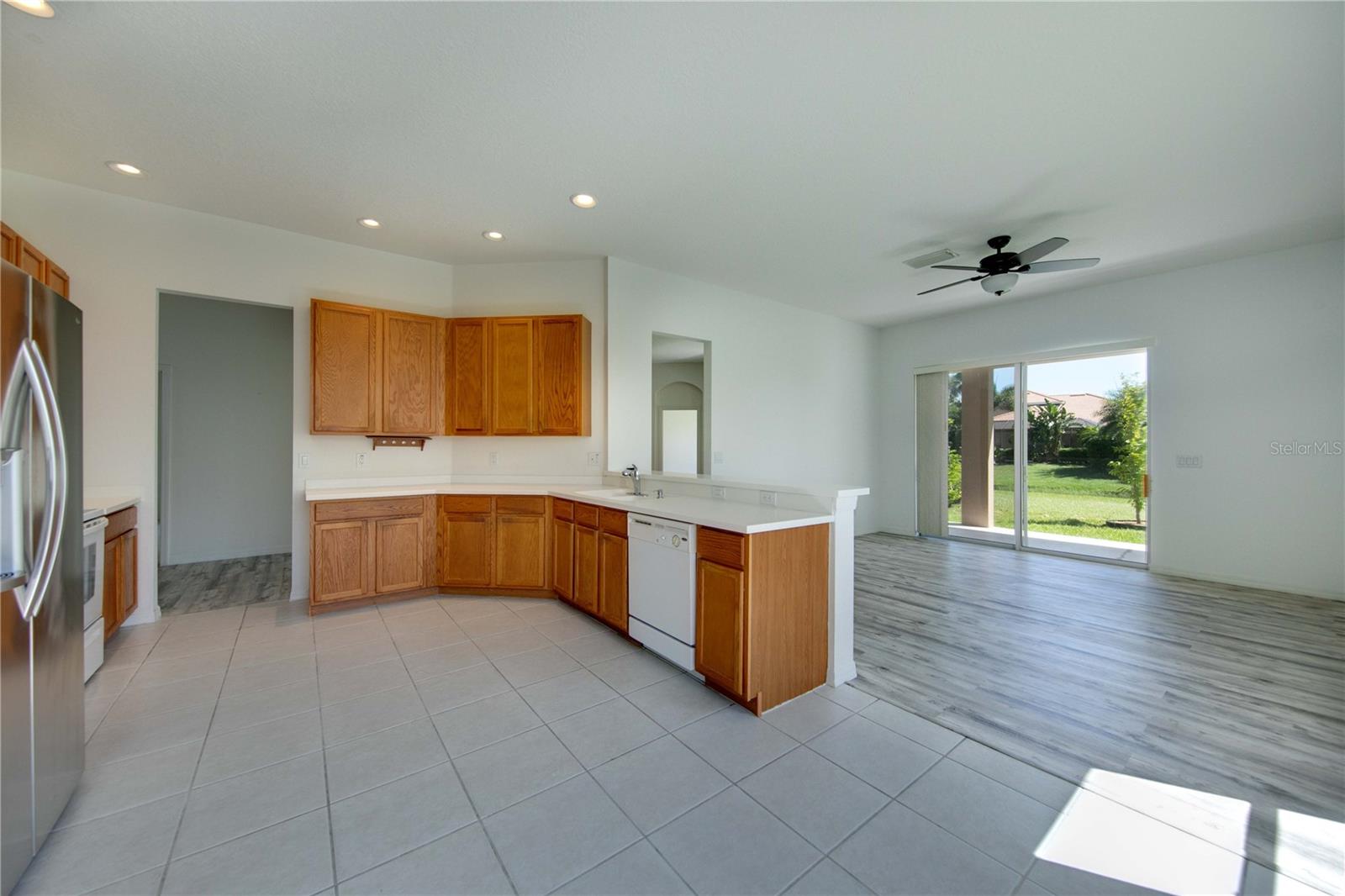 VILLAGES AT PINETREE SPRUCE PI - Residential Lease