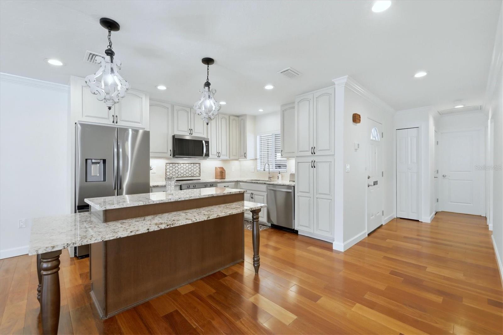 STRATHMORE RIVERSIDE I - Residential