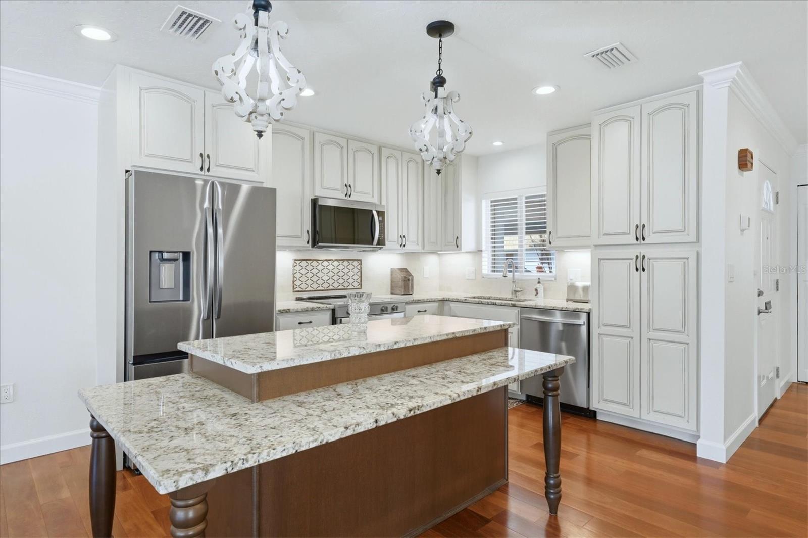 STRATHMORE RIVERSIDE I - Residential