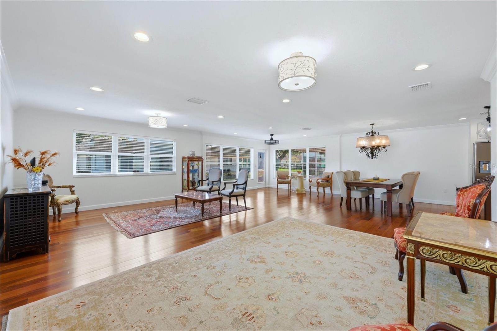 STRATHMORE RIVERSIDE I - Residential