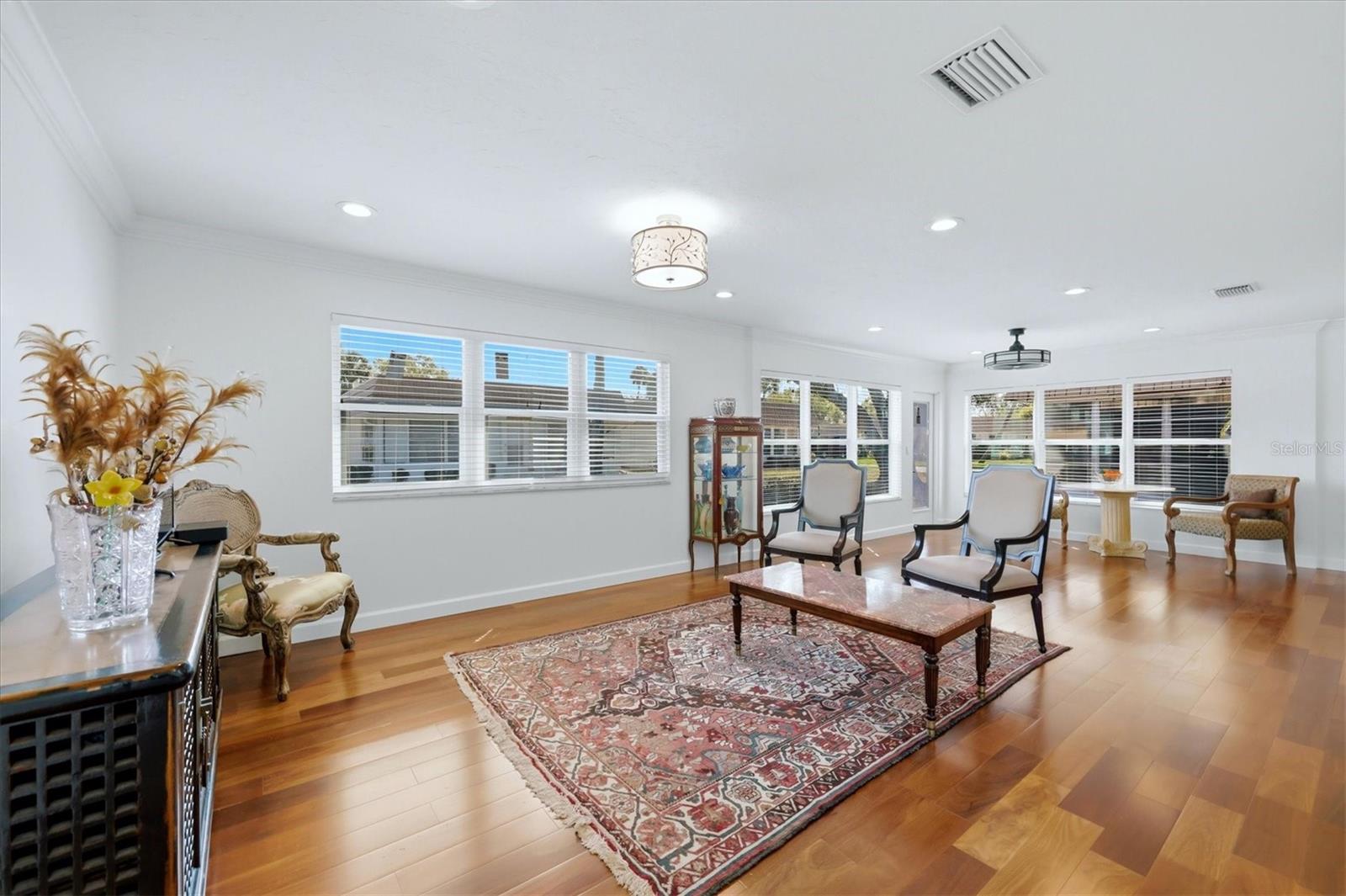 STRATHMORE RIVERSIDE I - Residential