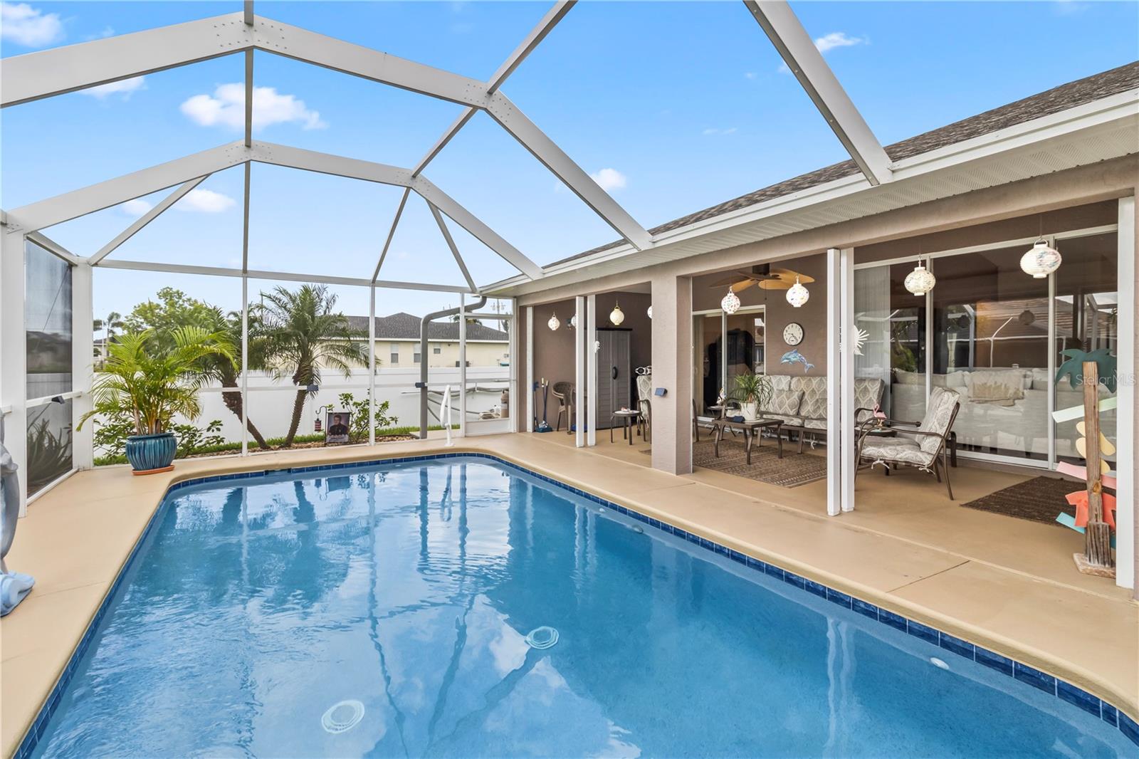 2857 SW 25TH AVENUE, CAPE CORAL, FL, 33914/$399,000 1 2857 SW 25TH AVENUE