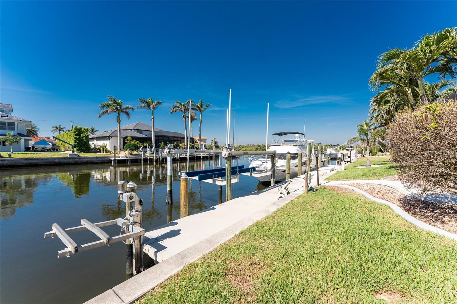 PUNTA GORDA ISLES SEC 12 - Residential