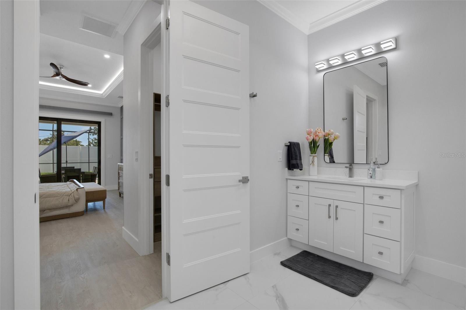 VENICE BY-WAY - Residential