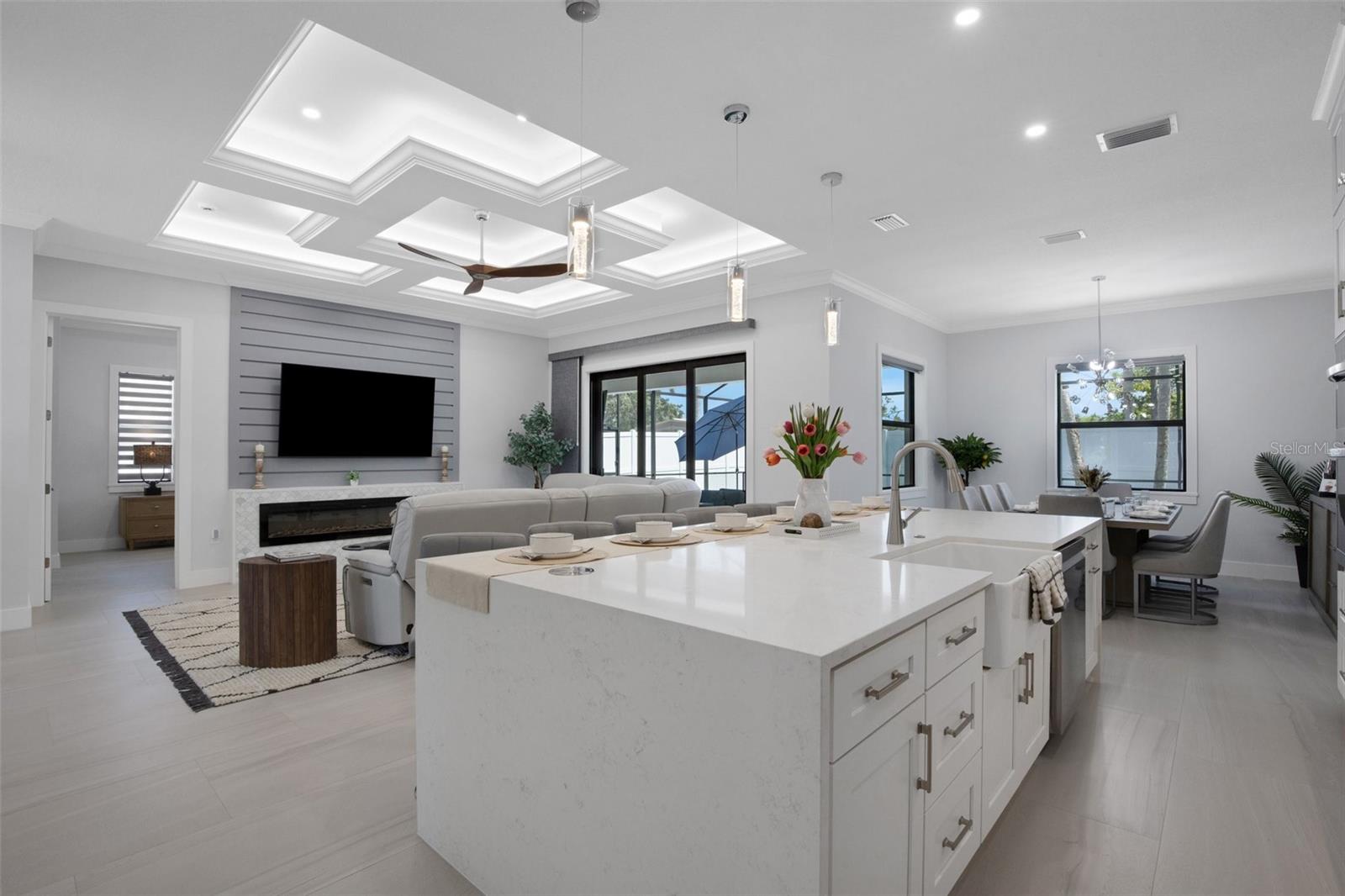 VENICE BY-WAY - Residential