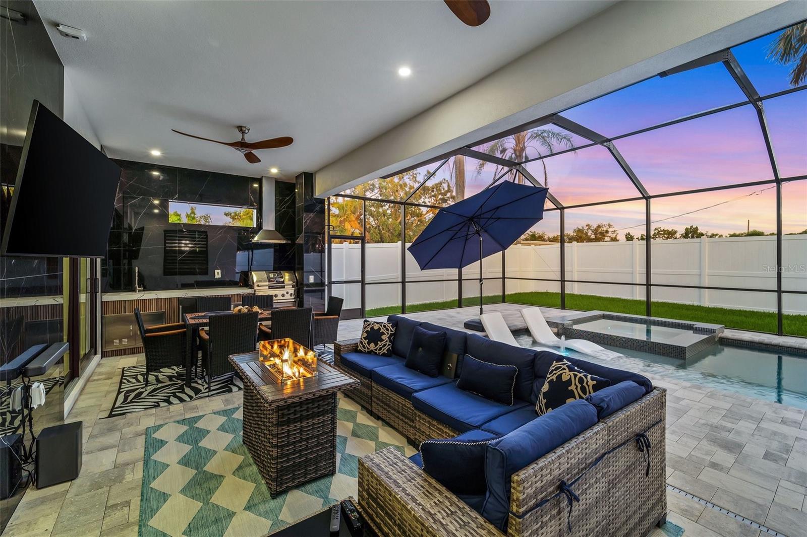 VENICE BY-WAY - Residential