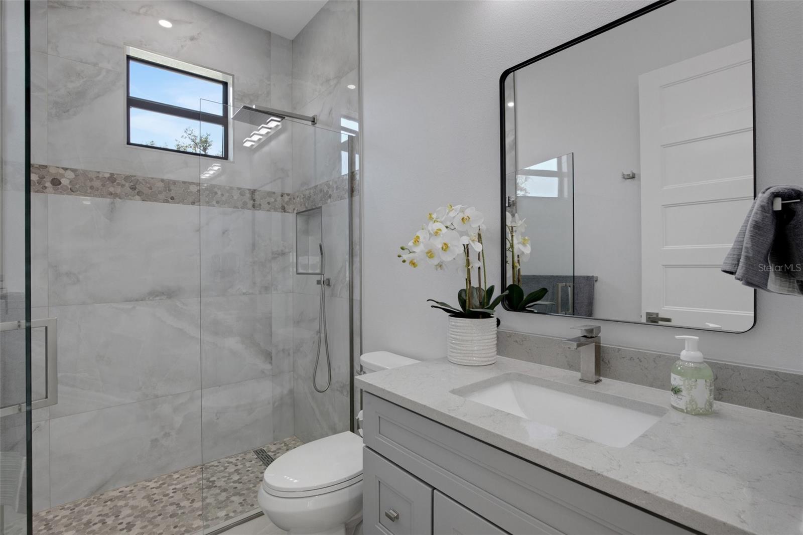 VENICE BY-WAY - Residential