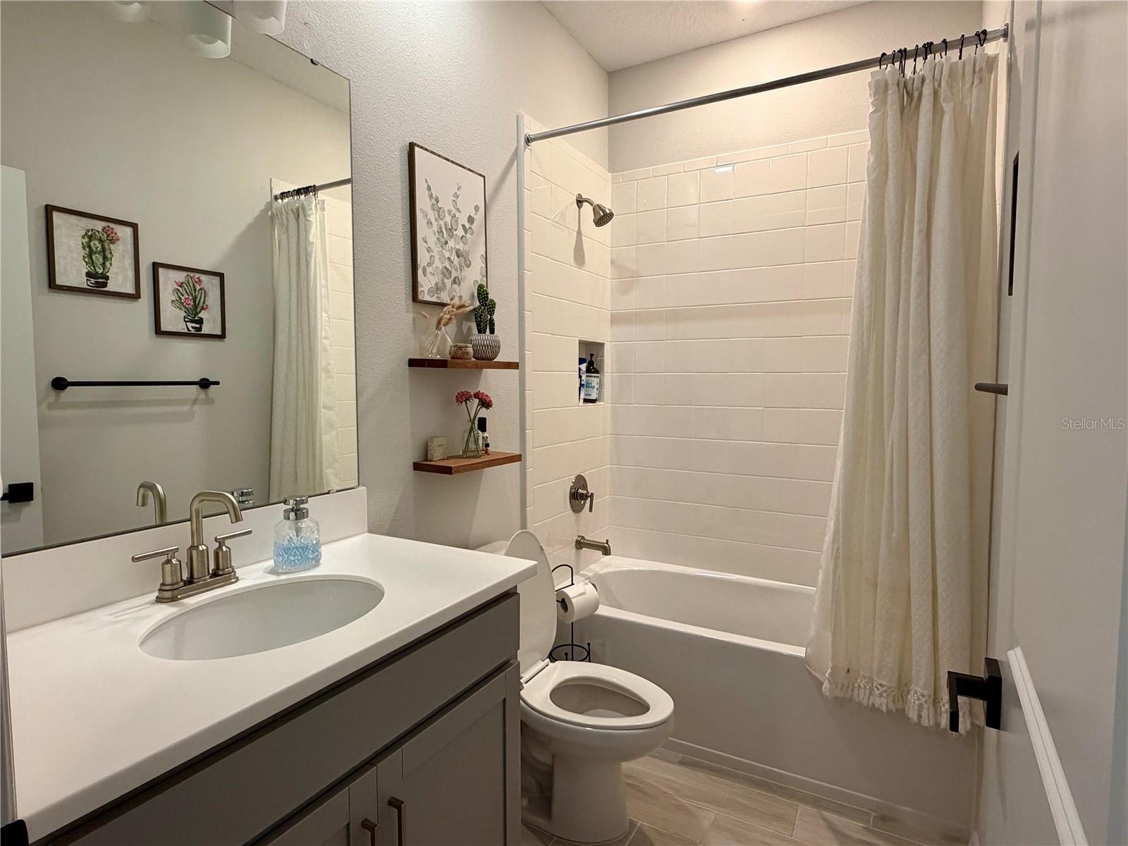 CRESTVIEW - Residential Lease