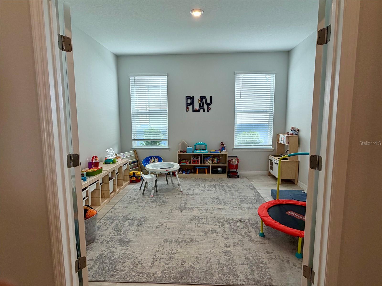 CRESTVIEW - Residential Lease