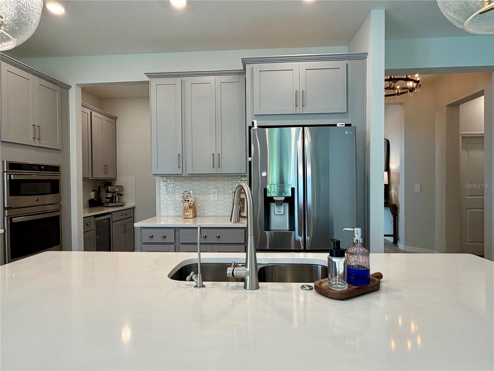 CRESTVIEW - Residential Lease