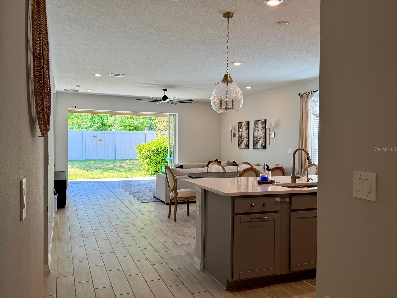 CRESTVIEW - Residential Lease