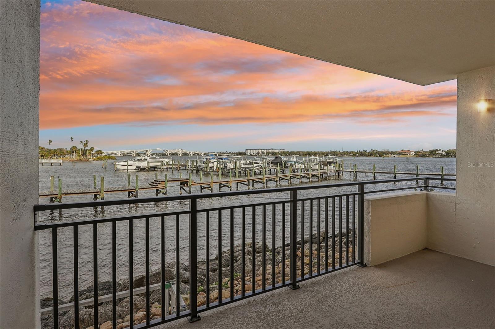 612 MARINA POINT DRIVE 6120