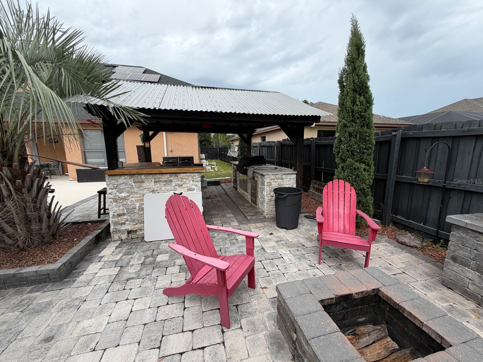 1373 BENT PALM DRIVE