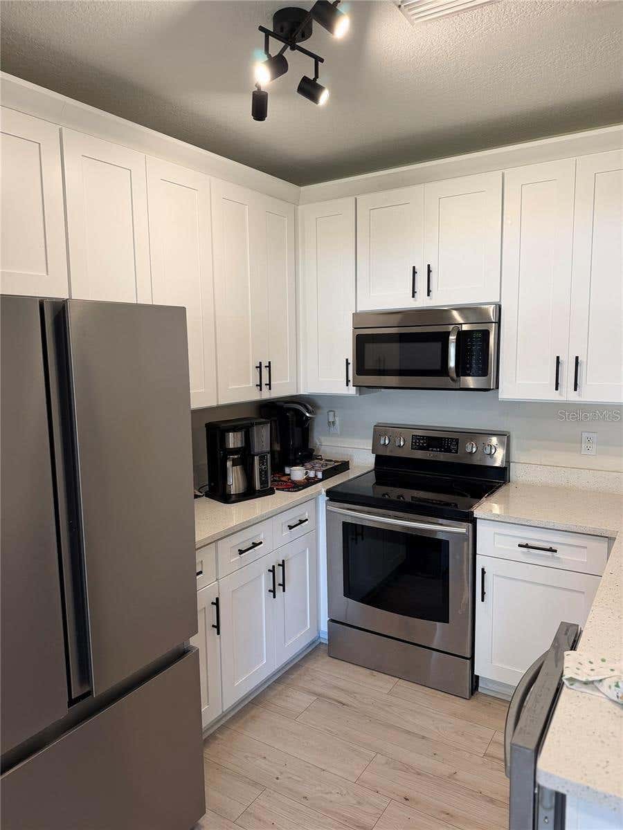 Photo of 1532 Blue Magnolia Road, Brandon, FL 33510 (MLS # TB8536896)