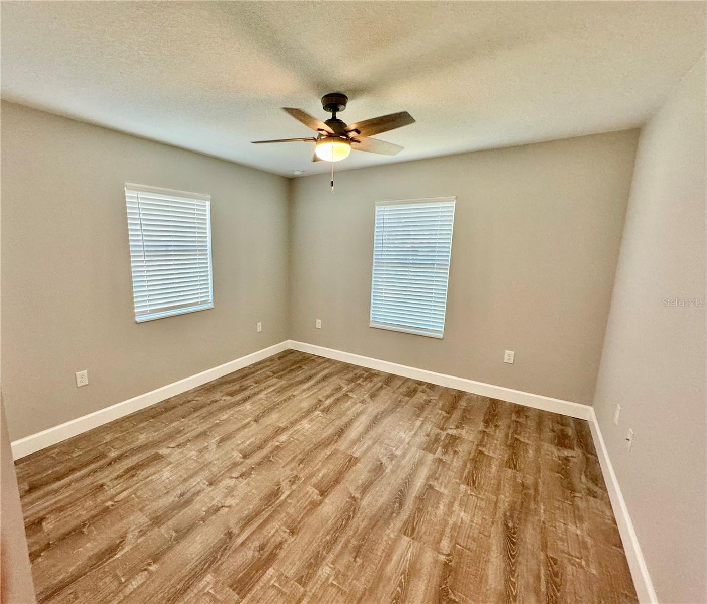 HIGHLAND GROVES - Residential