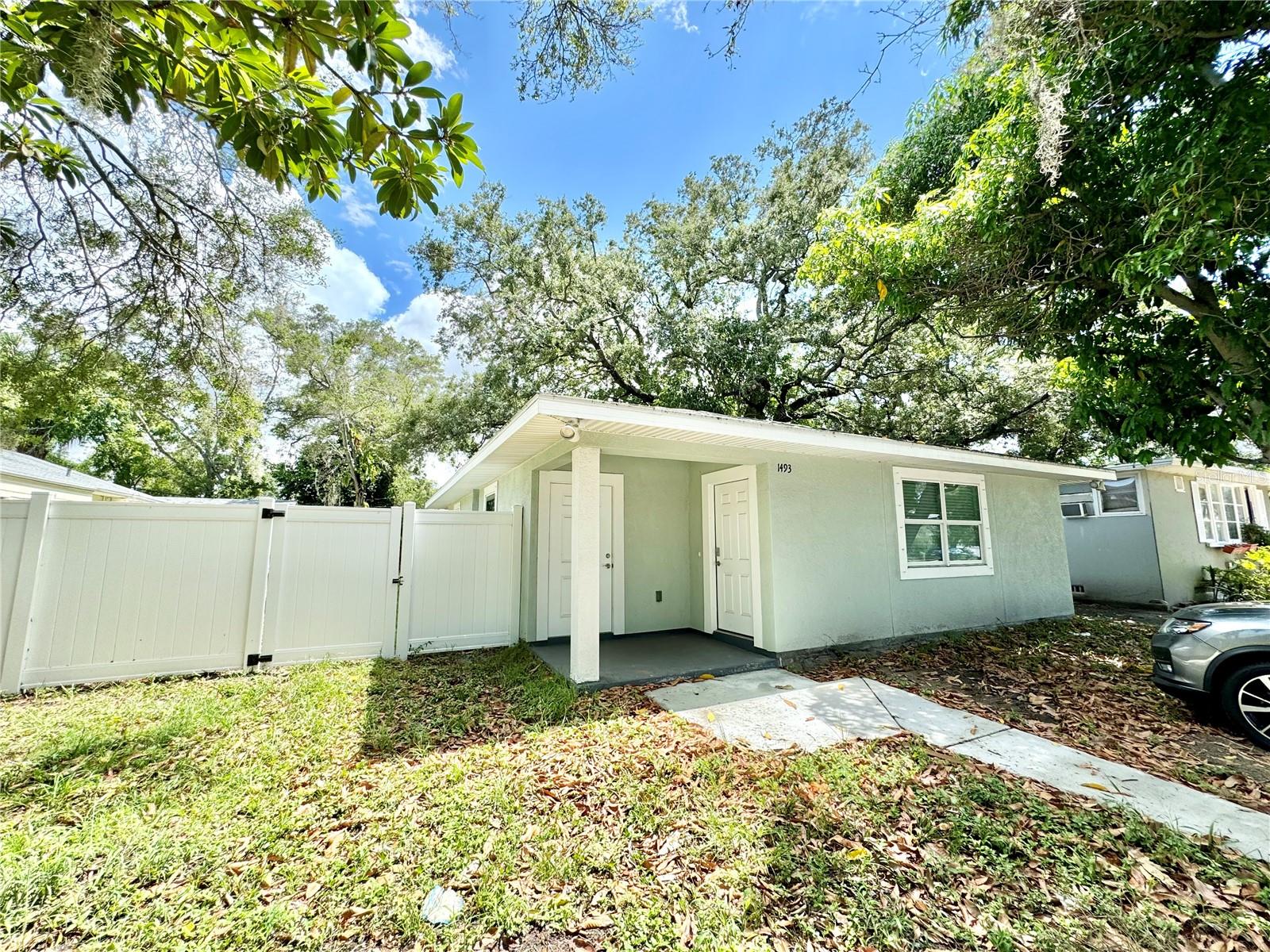 HIGHLAND GROVES - Residential