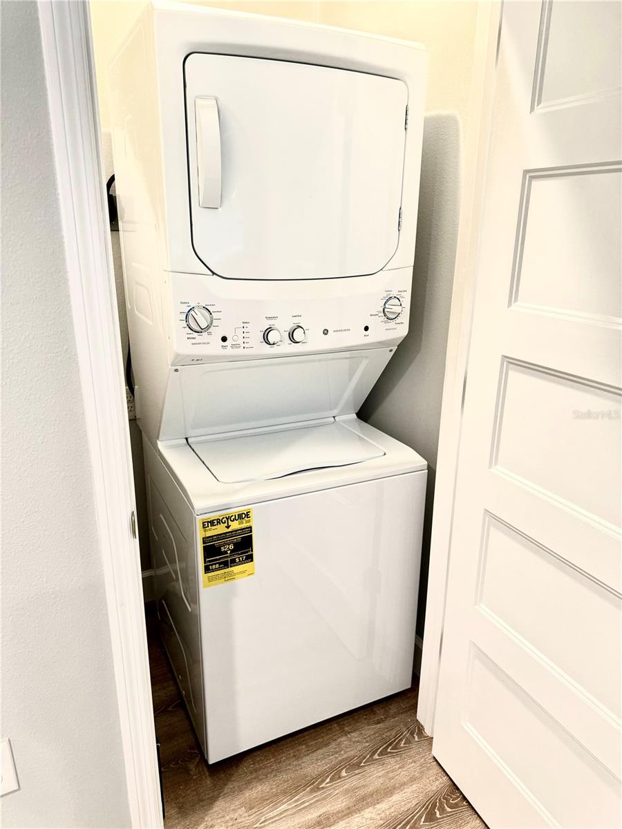 HIGHLAND GROVES - Residential