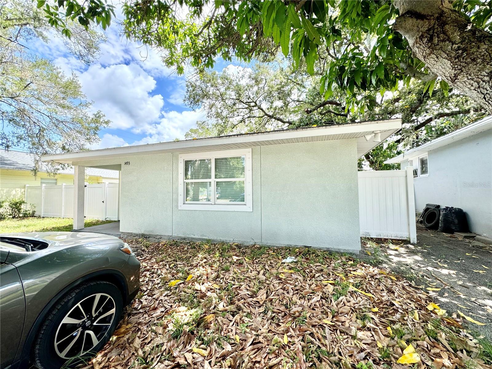 HIGHLAND GROVES - Residential