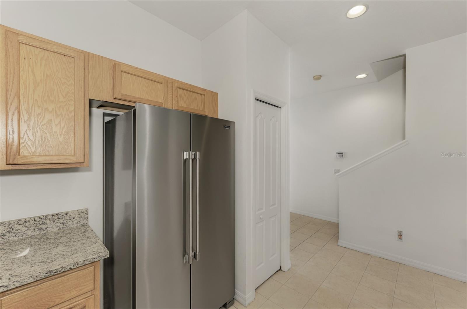 TOWNS AT LAKESIDE - Residential