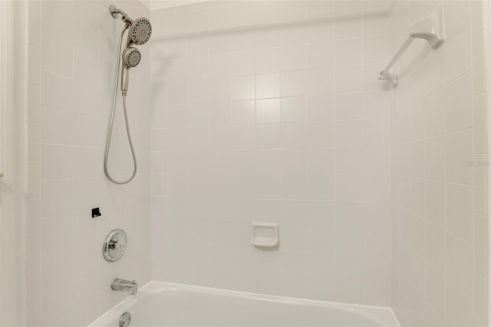 TOWNS AT LAKESIDE - Residential