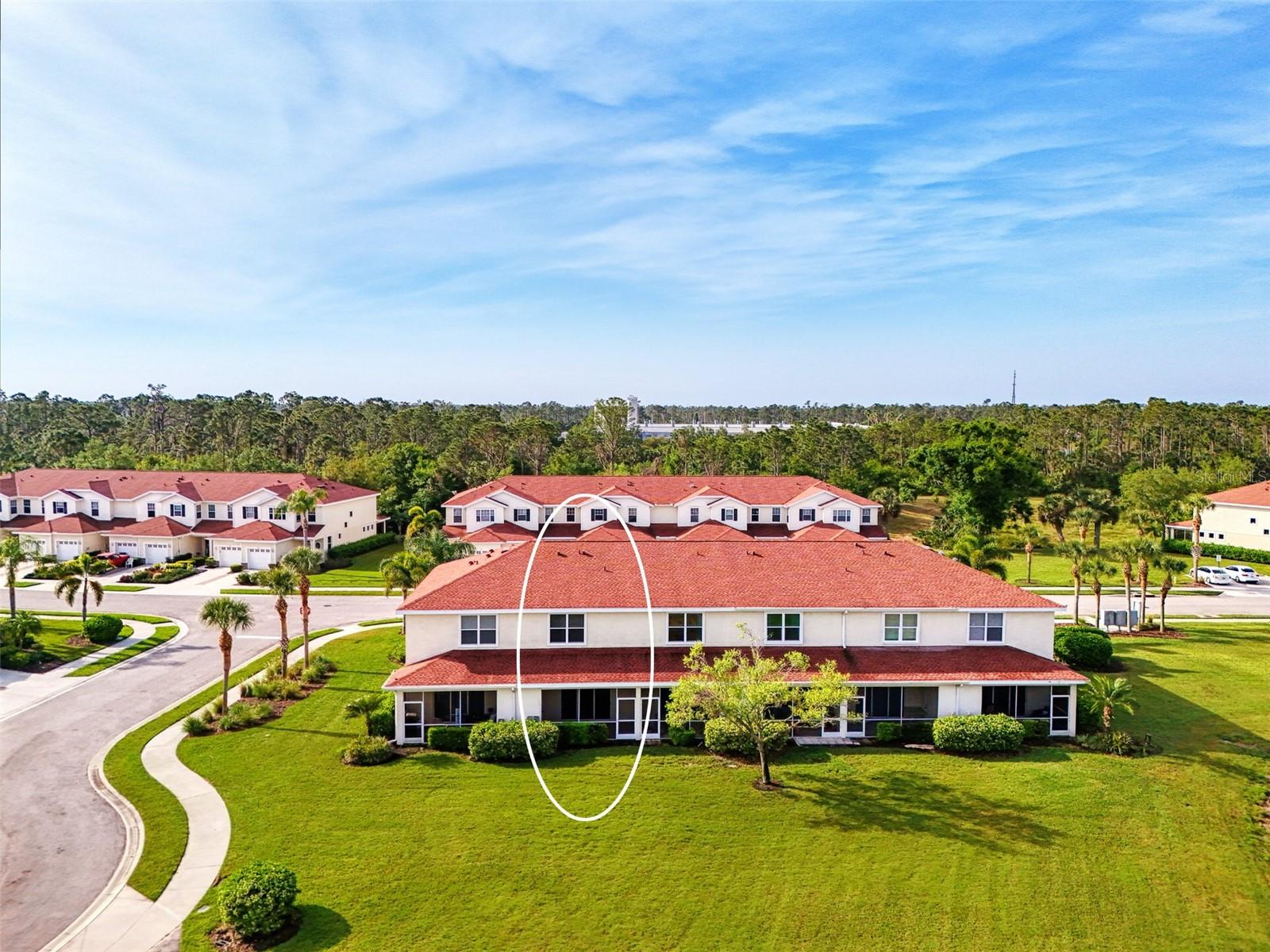 TOWNS AT LAKESIDE - Residential