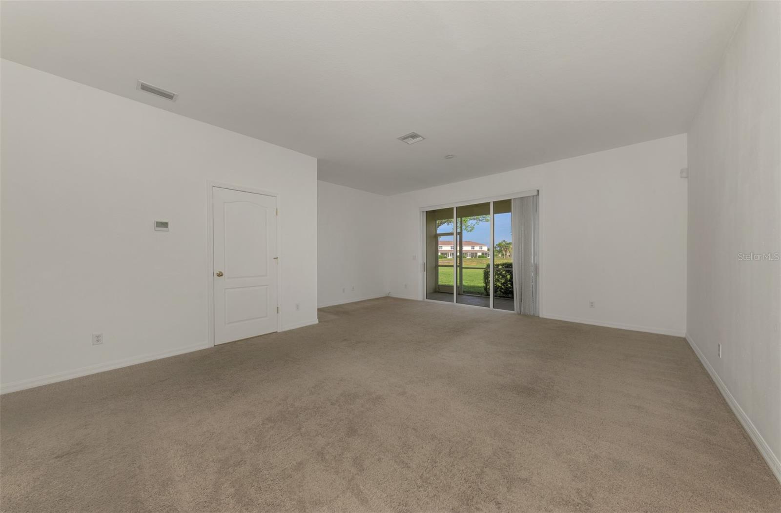 TOWNS AT LAKESIDE - Residential