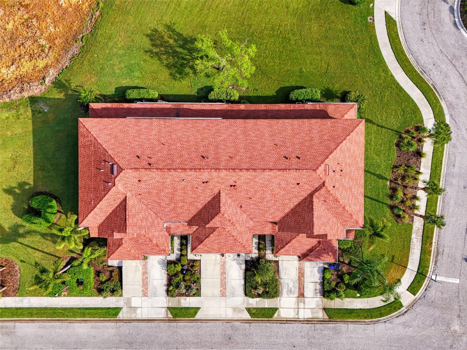 TOWNS AT LAKESIDE - Residential