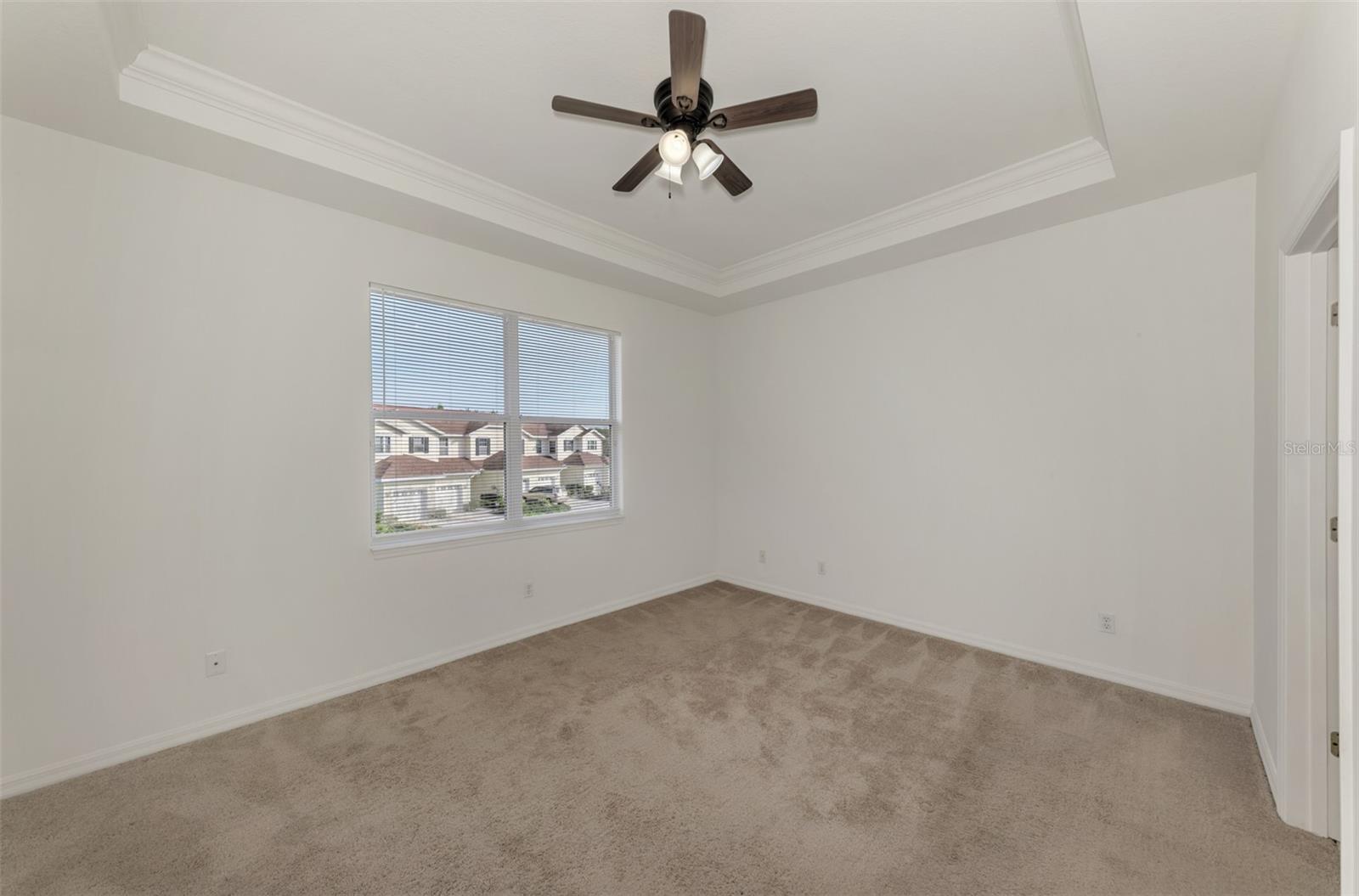 TOWNS AT LAKESIDE - Residential