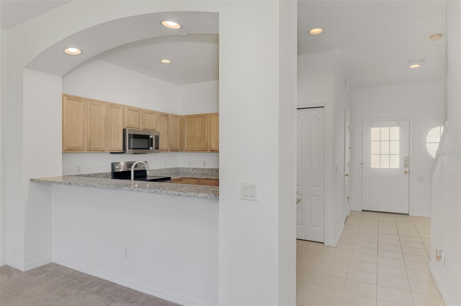 TOWNS AT LAKESIDE - Residential