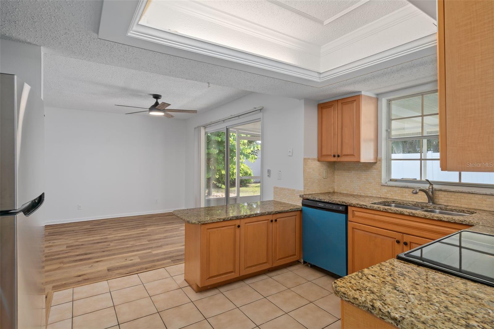 8906 124TH STREET N