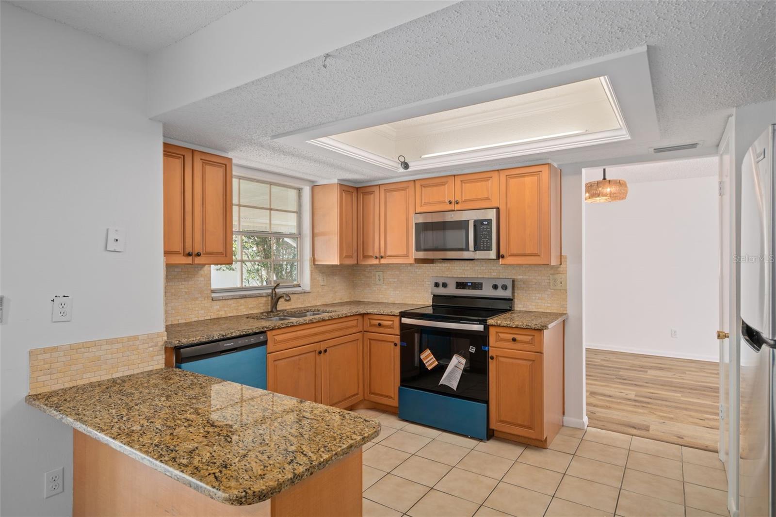 8906 124TH STREET N