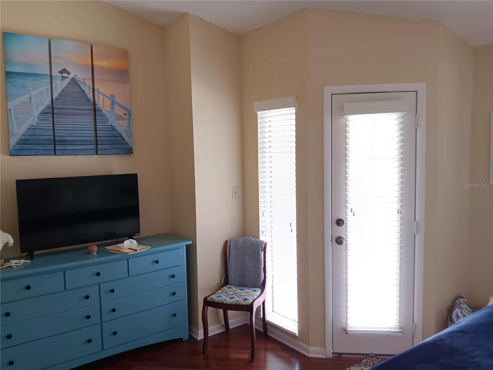 SUNSET REEF - Residential