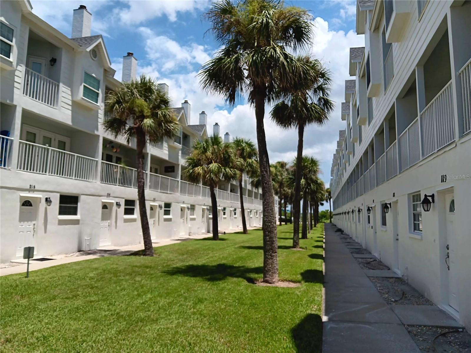 SUNSET REEF - Residential