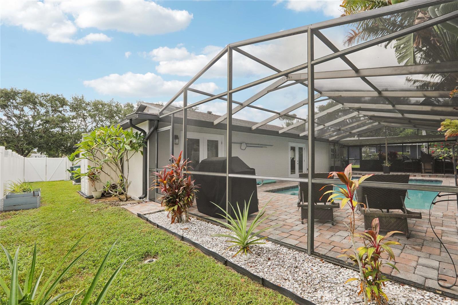 COUNTRY VILLAS - Residential