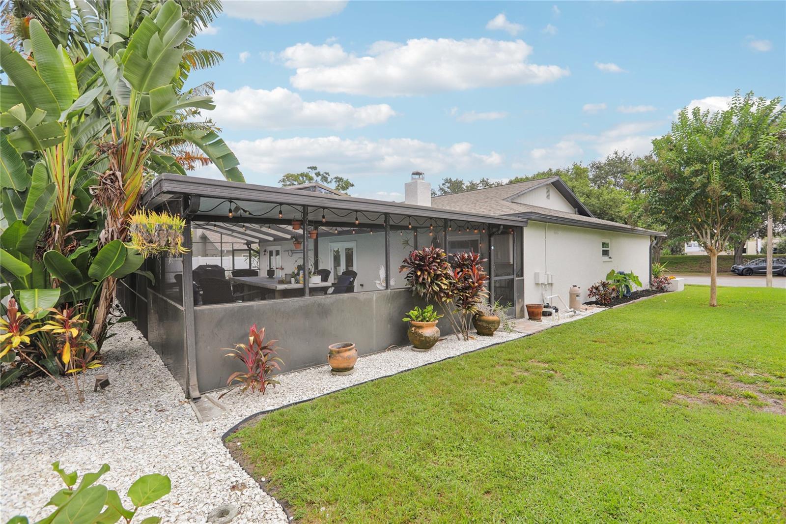 COUNTRY VILLAS - Residential