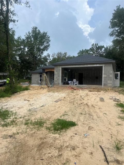 A home in DUNNELLON