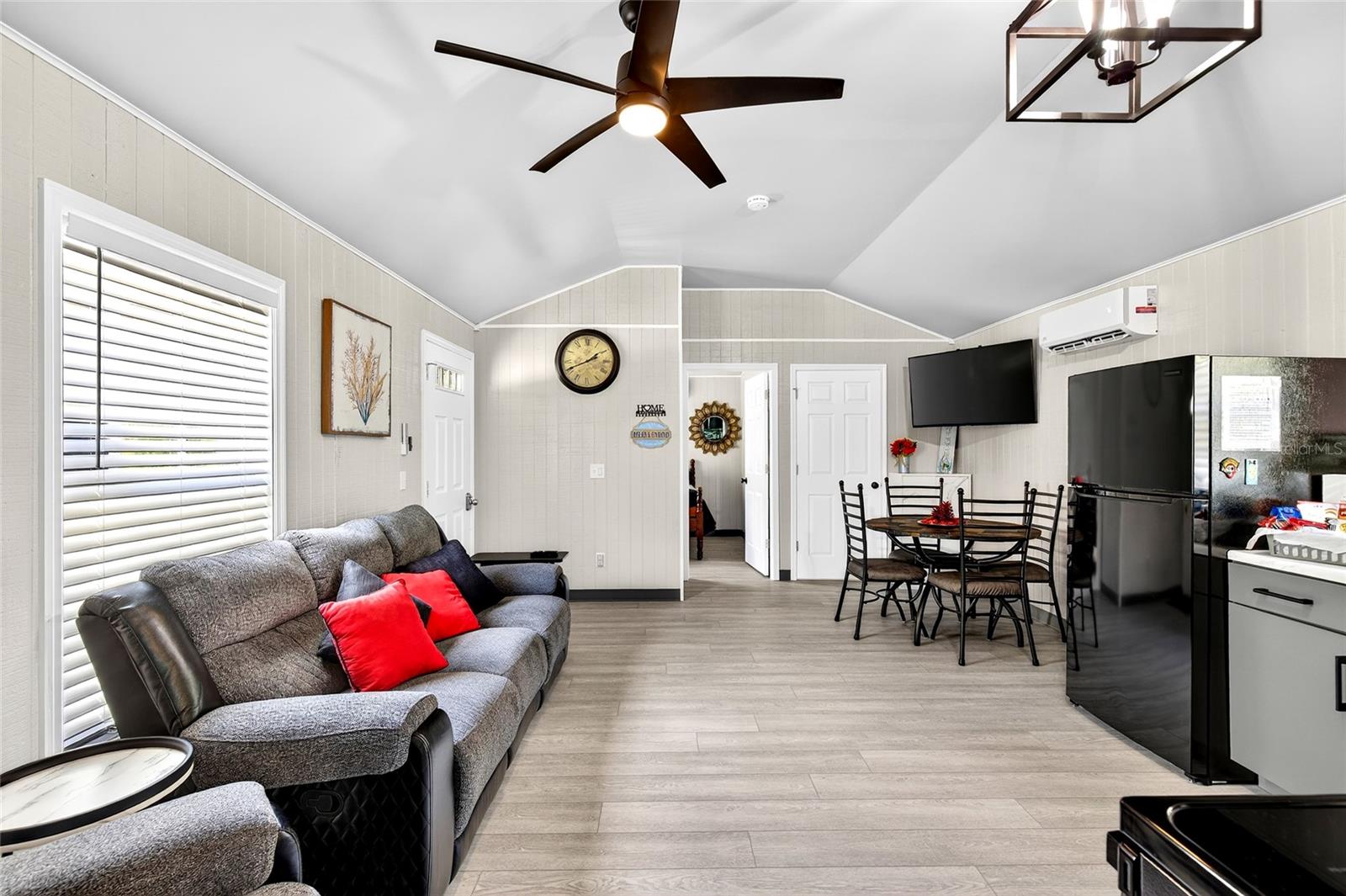 MINI FARMS UNITS 03 & 04 UNREC - Residential