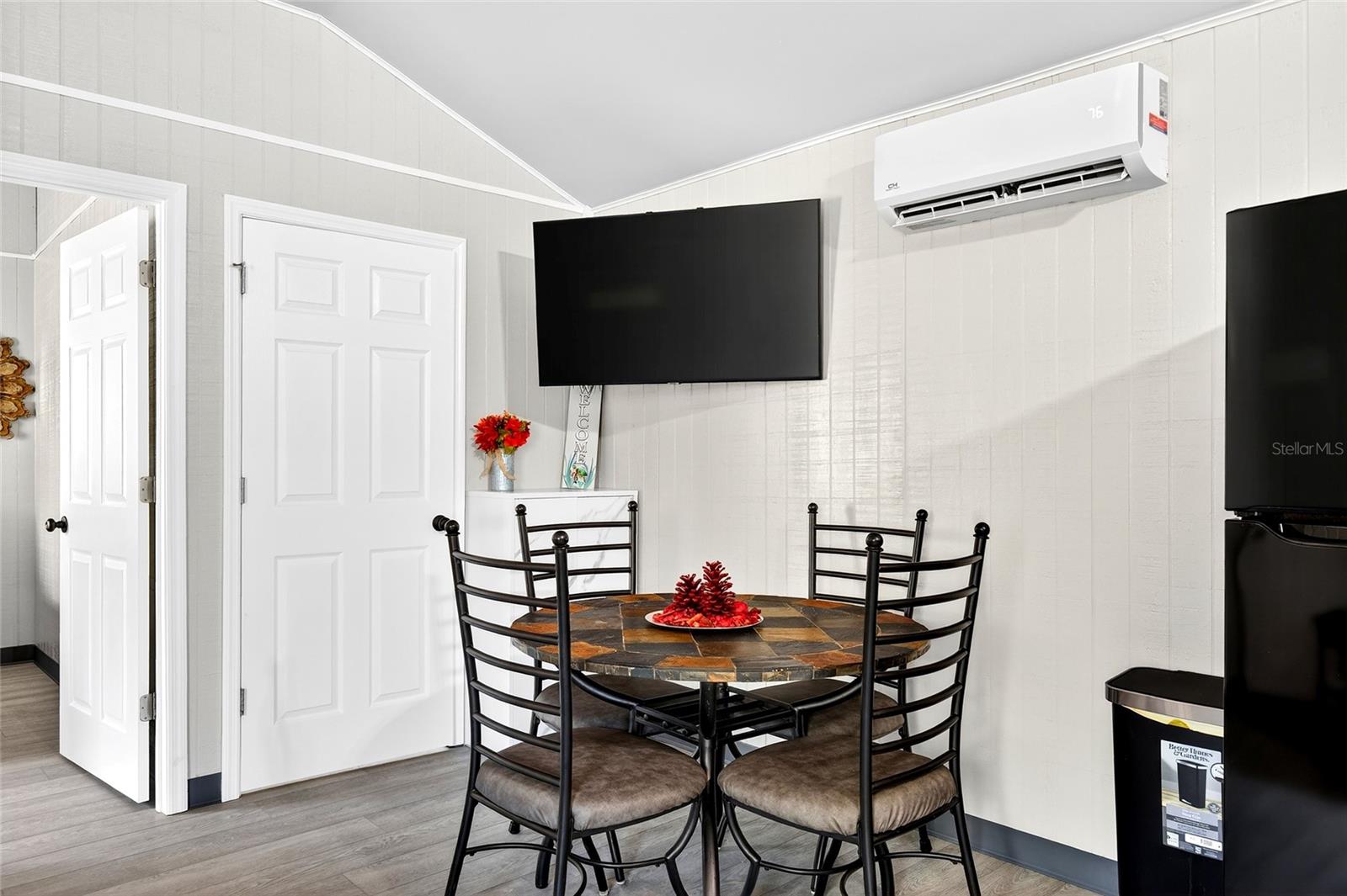 MINI FARMS UNITS 03 & 04 UNREC - Residential