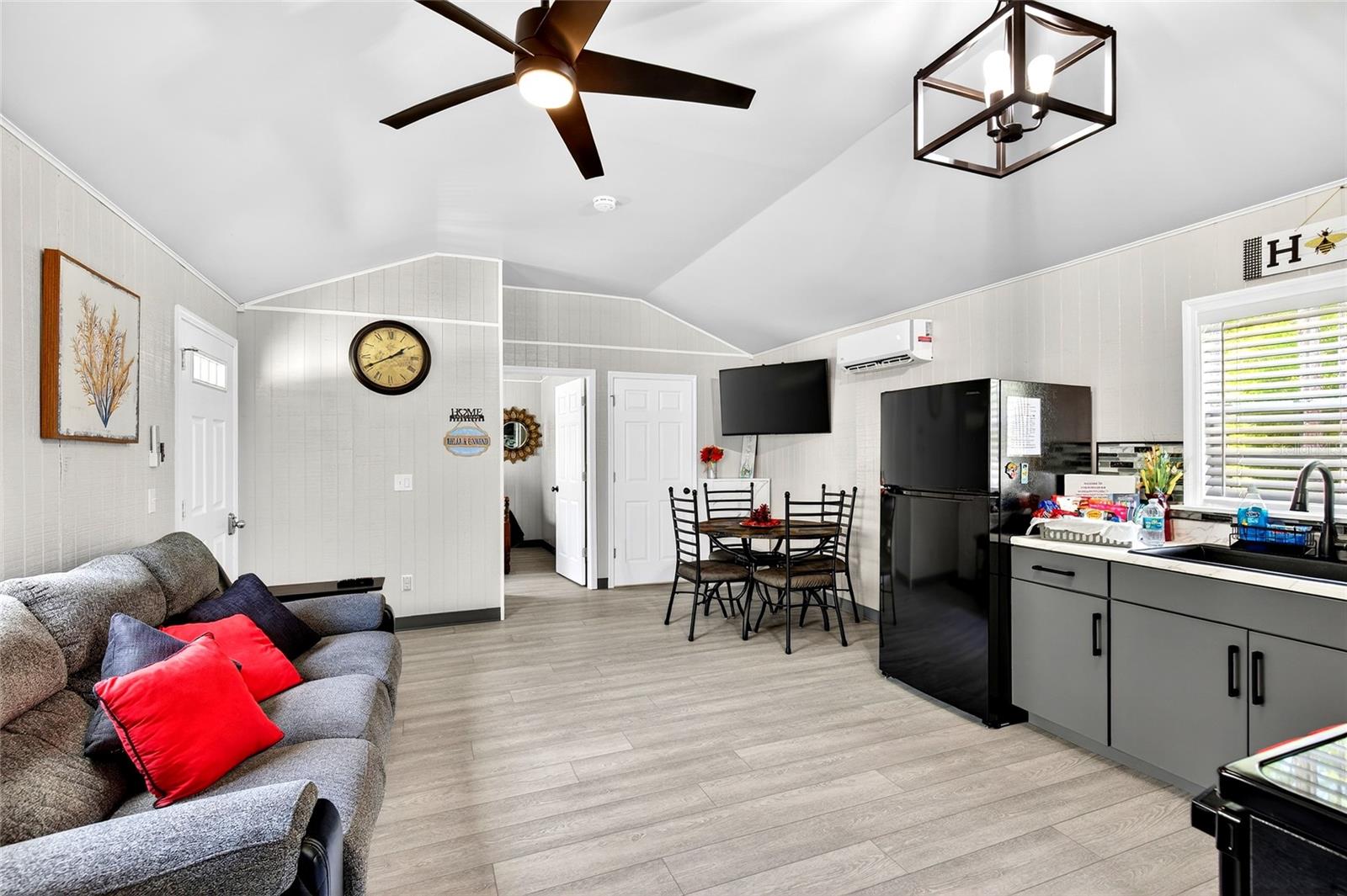 MINI FARMS UNITS 03 & 04 UNREC - Residential