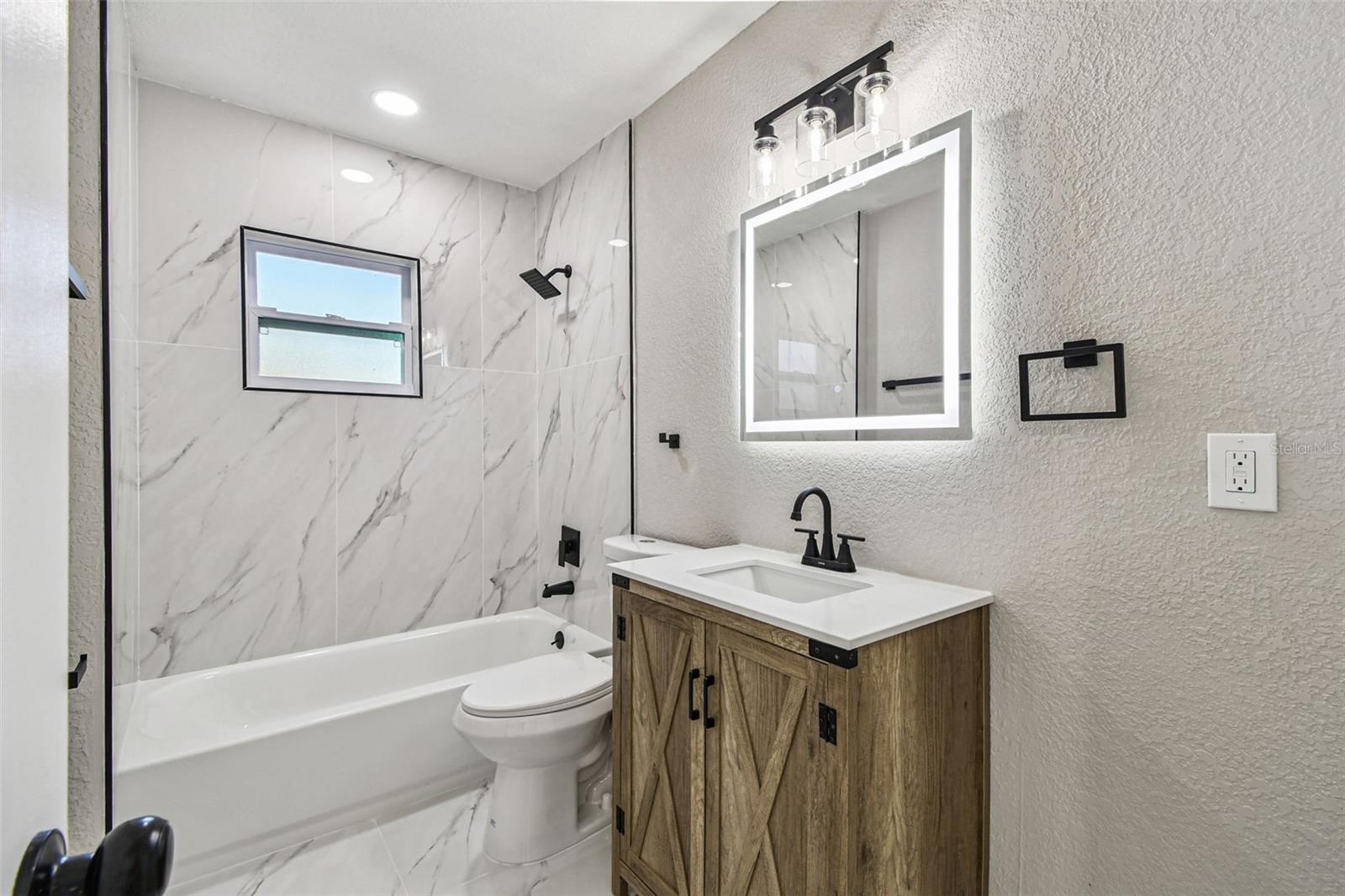 CARROLL CITY CENTER 1ST ADD - Residential