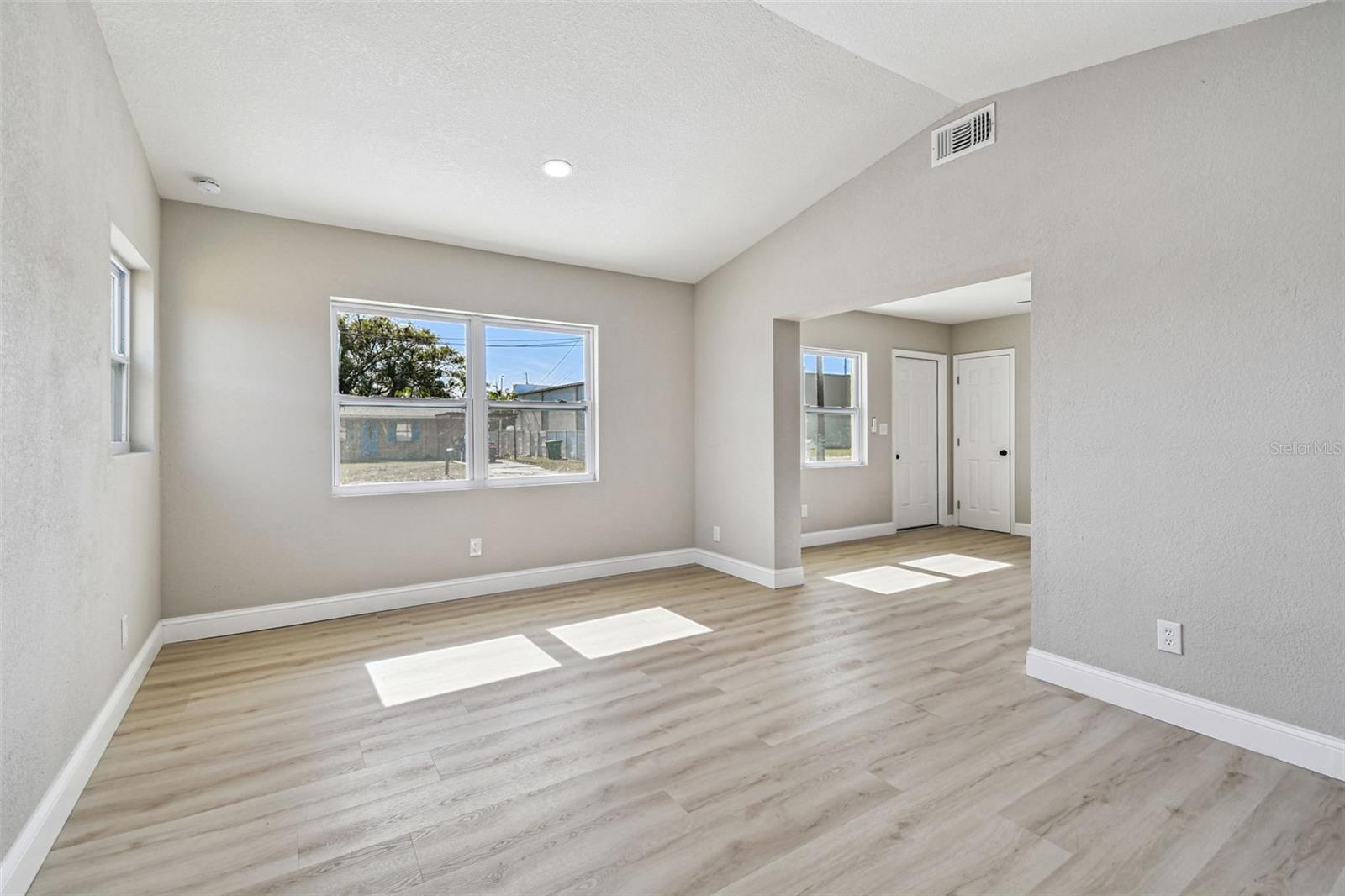 CARROLL CITY CENTER 1ST ADD - Residential