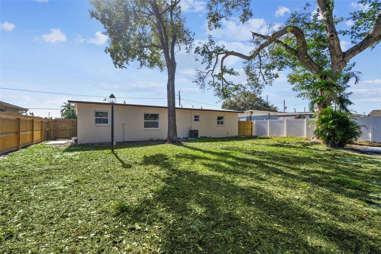 CARROLL CITY CENTER 1ST ADD - Residential