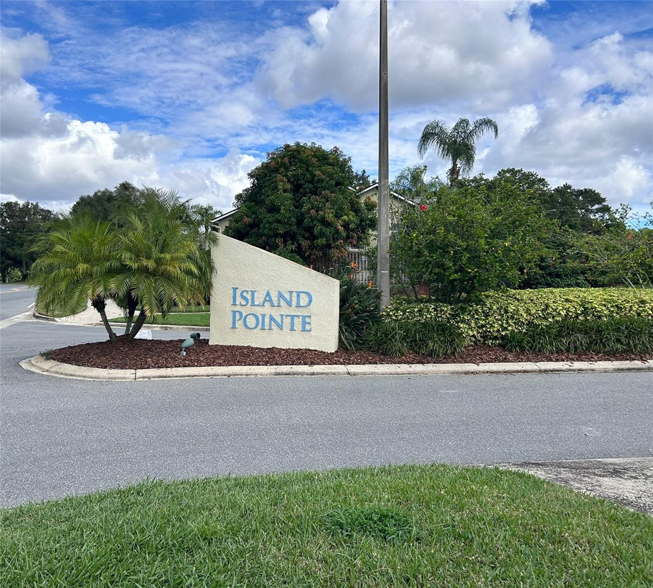 ISLAND POINTE SUB - Residential Lease