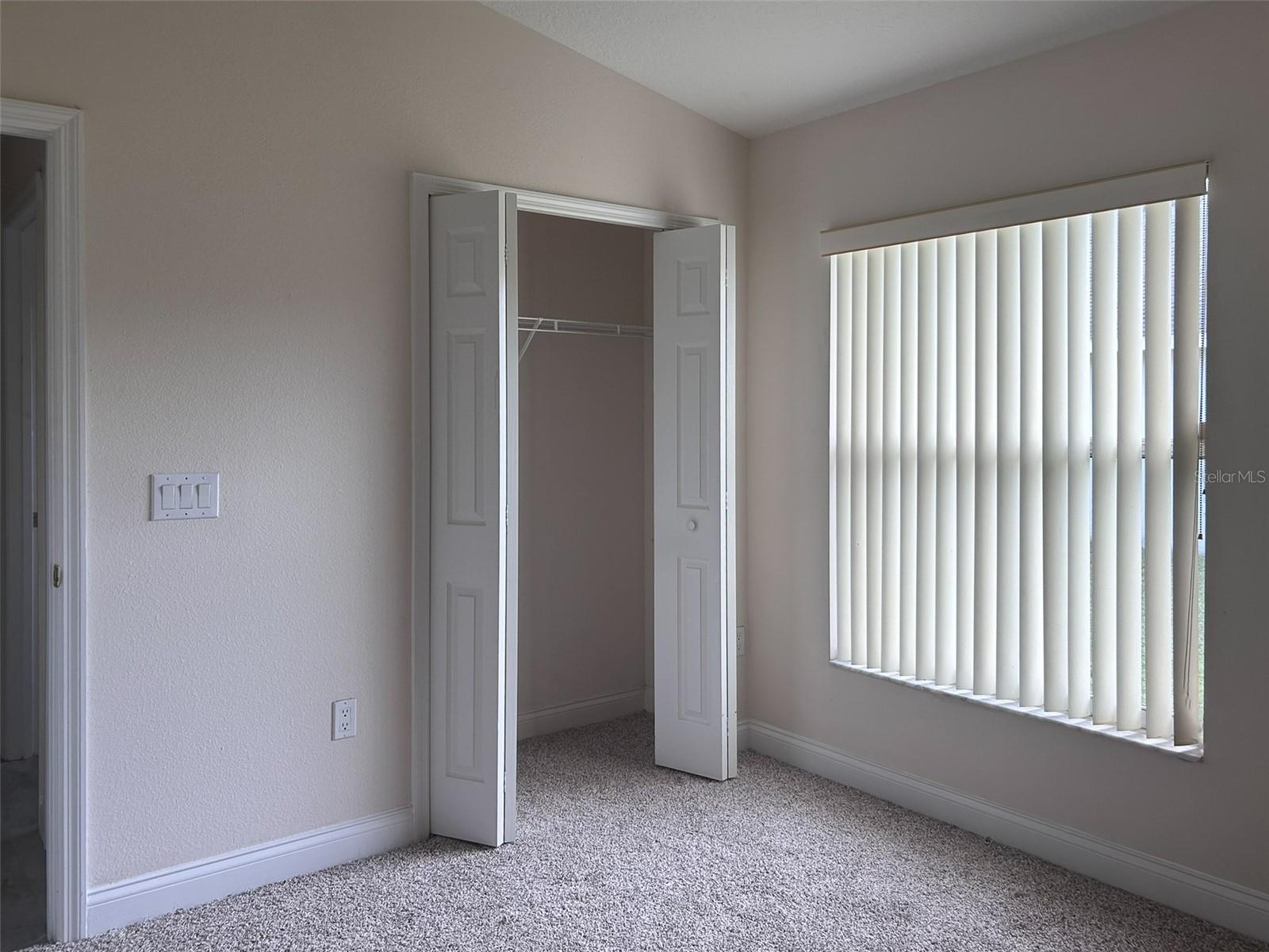 ISLAND POINTE SUB - Residential Lease