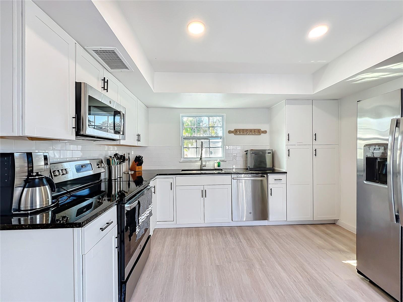 WOODPINE LAKE - Residential